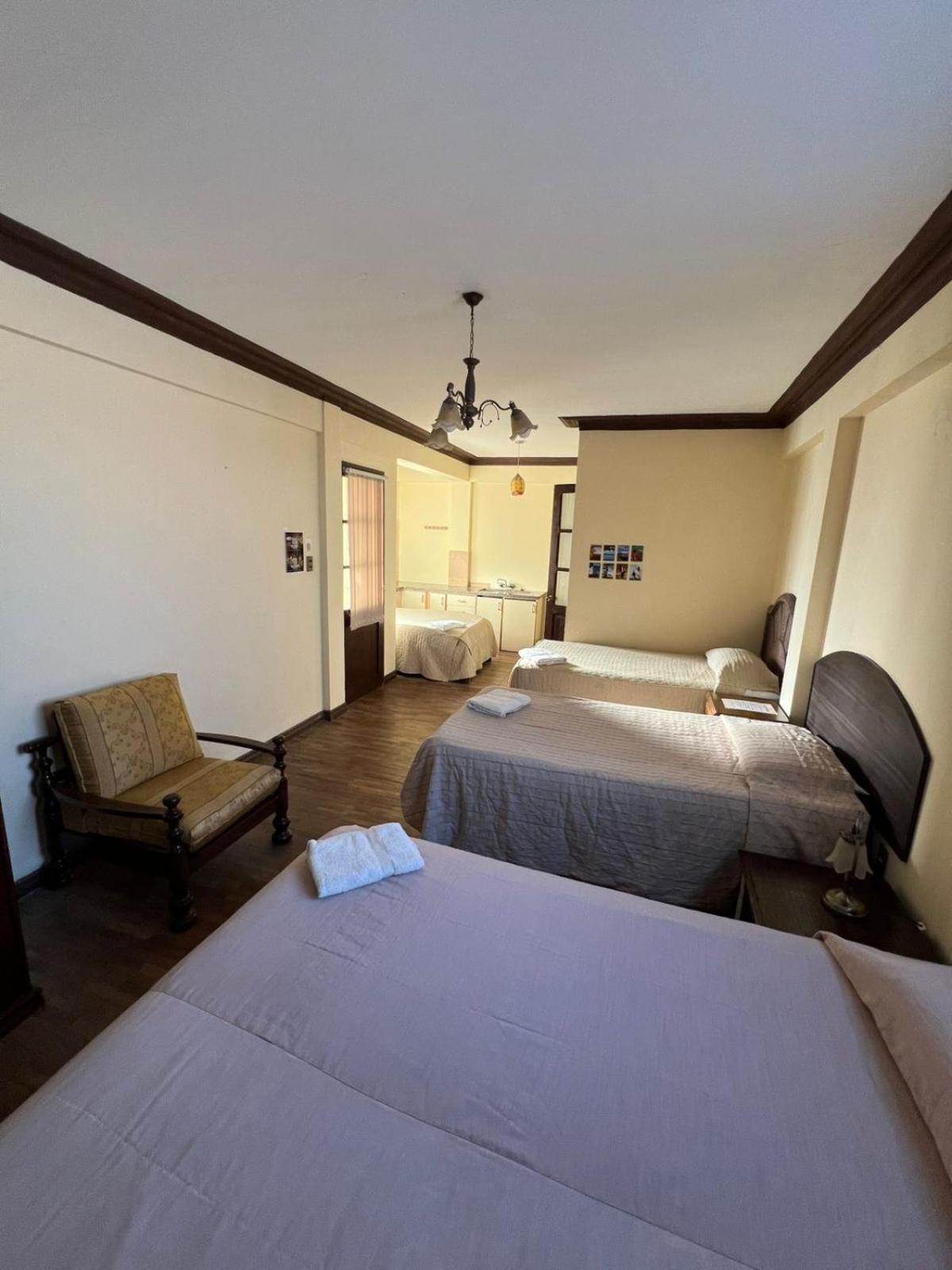 La Culta Centro Cultural Y Hostal Sucre Bagian luar foto